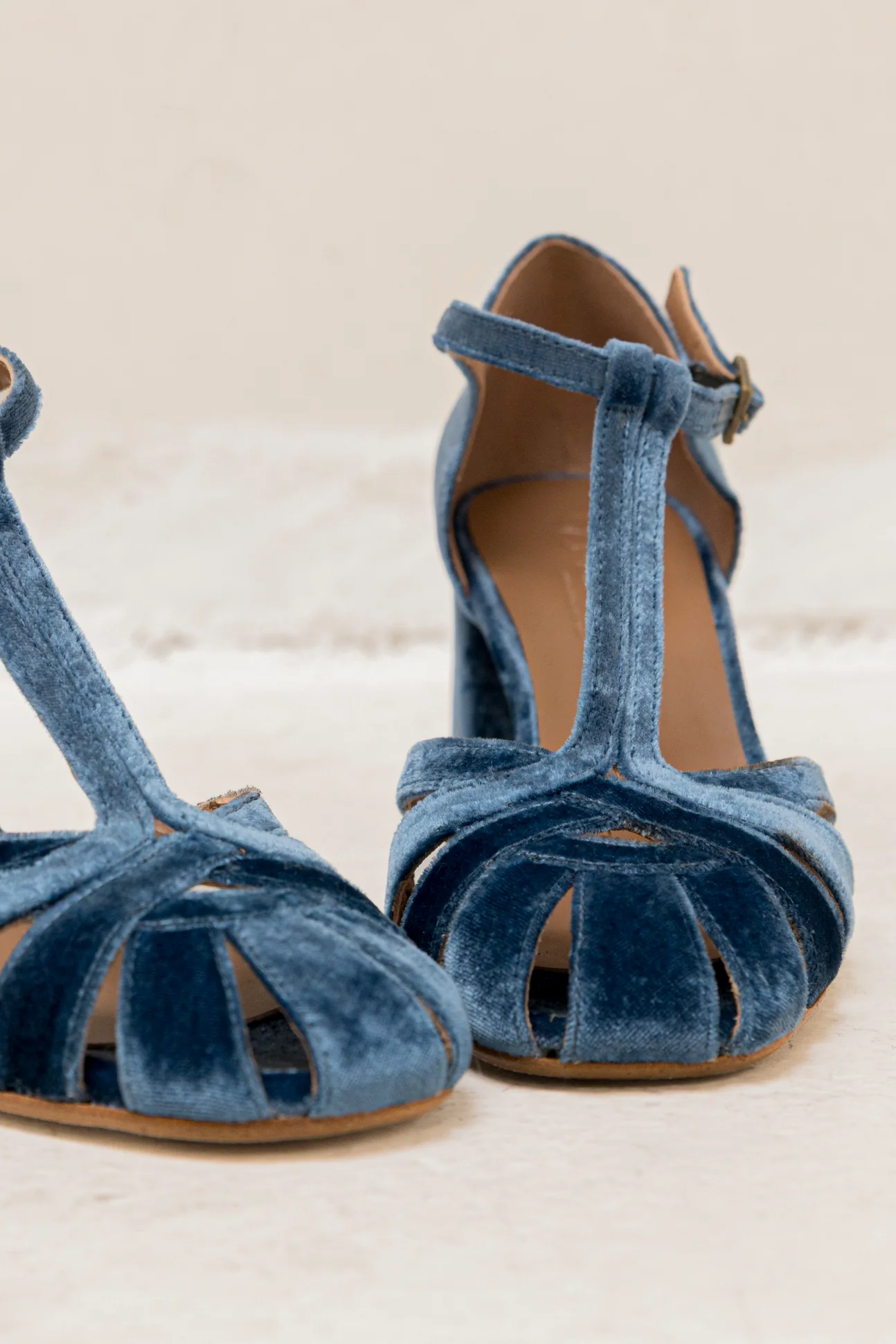 Roberta Velvet Indigo - Image 5